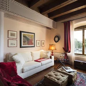 Apartment Molino Stucky Flat